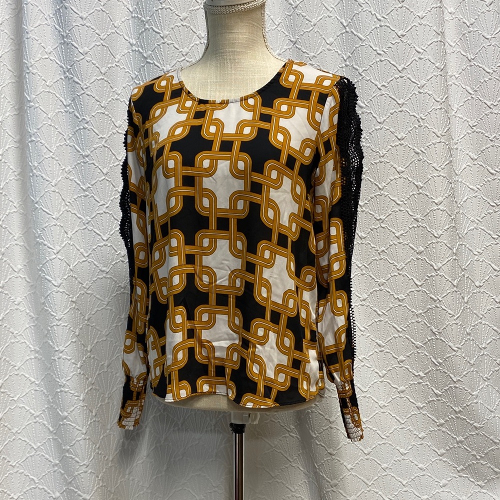 Cato size XS Black, White, and Gold Geometric Blouse Open peep sleeve lace smock